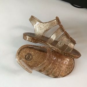 Baby Jelly’s Size 4